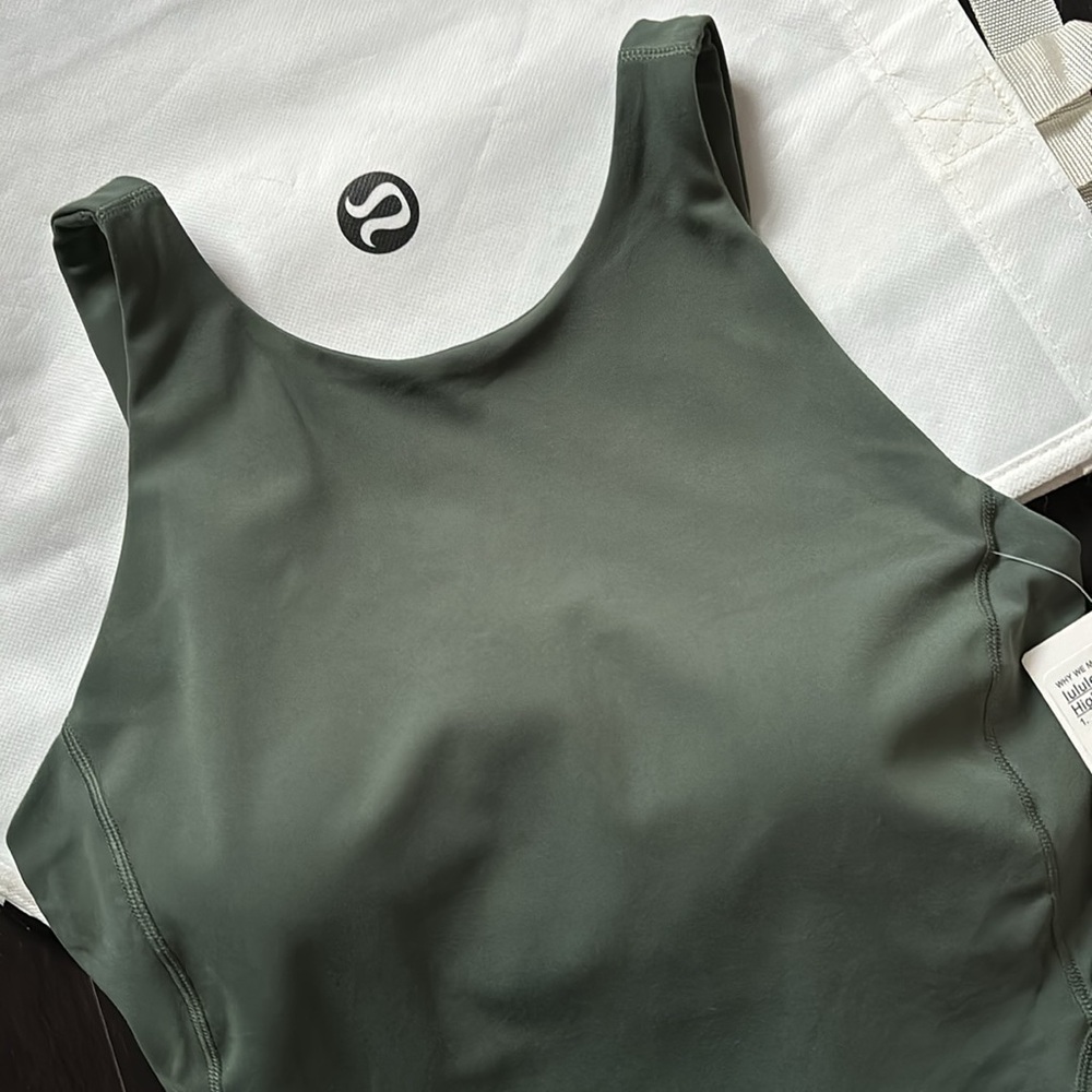 LULULEMON ALIGN TANK HIGH NECK TANK IN DARK FORREST SZ 6 NWT - Picture 2 of 7